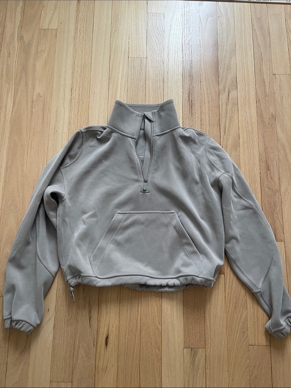 Lululemon Cropped Half-Zip Pullover Sweatshirt in Taupe size 4